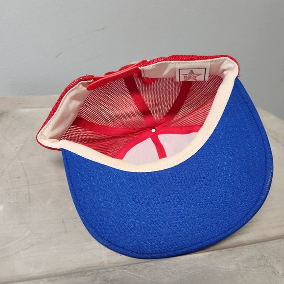 Vintage Car Quest Auto Parts Stores Snapback Trucker Cap Mesh Red and Blue Patch - Picture 3 of 5